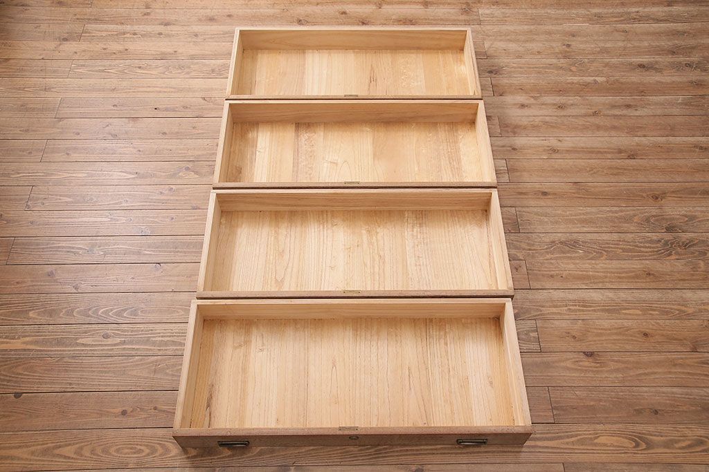 中古　大人の上品さ漂う伝統工芸品の加茂総桐箪笥(総桐たんす、加茂箪笥、衣装箪笥、引き出し)(R-047941)