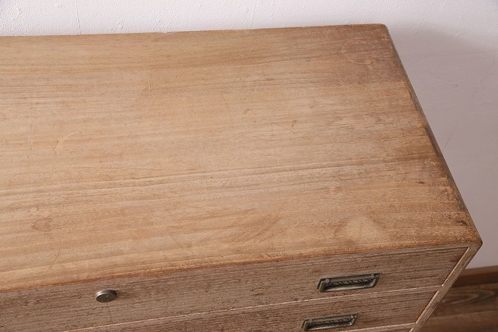 中古　大人の上品さ漂う伝統工芸品の加茂総桐箪笥(総桐たんす、加茂箪笥、衣装箪笥、引き出し)(R-047941)