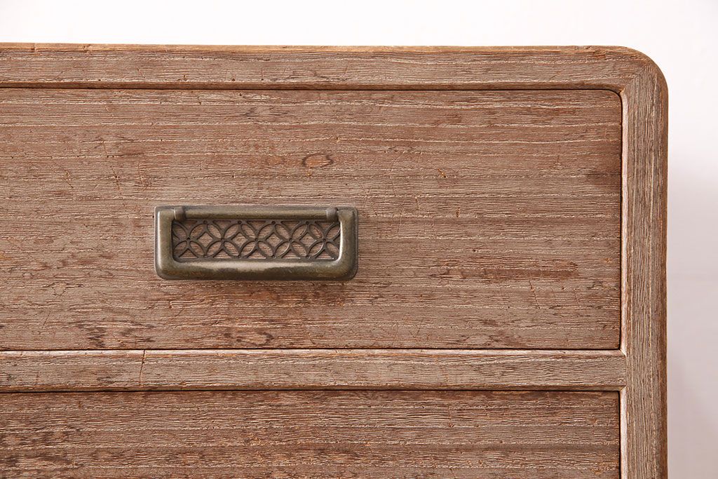 中古　大人の上品さ漂う伝統工芸品の加茂総桐箪笥(総桐たんす、加茂箪笥、衣装箪笥、引き出し)(R-047941)