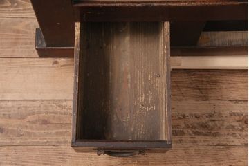 和製アンティーク　透かしの意匠が趣溢れる四尺水屋箪笥サイドボード(収納棚、戸棚、サイドキャビネット)(R-047944)