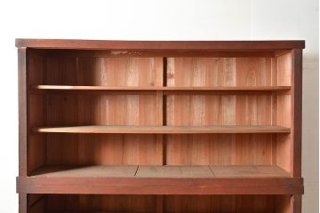 和製アンティーク　前面ケヤキ材　赤みがかった木色が目を引く上手物の重ね戸棚(収納棚、食器棚、キャビネット、ガラス戸棚)(R-047947)