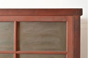 和製アンティーク　前面ケヤキ材　赤みがかった木色が目を引く上手物の重ね戸棚(収納棚、食器棚、キャビネット、ガラス戸棚)(R-047947)