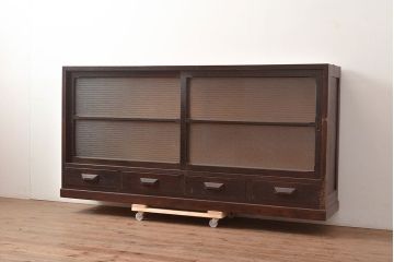 【簡易リペア限定品】和製アンティーク　ナラ材製　たっぷり収納できるのが嬉しい銀モールガラス入り戸棚(食器棚、収納棚、キャビネット、ガラス戸棚、サイドボード)(R-047955)