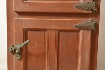 和製アンティーク　サワラ材　昭和レトロな空間づくりにおすすめの木製冷蔵庫(収納棚、戸棚、キャビネット、ディスプレイ)(R-047965)