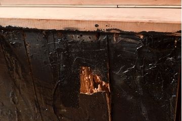 和製アンティーク　サワラ材　昭和レトロな空間づくりにおすすめの木製冷蔵庫(収納棚、戸棚、キャビネット、ディスプレイ)(R-047965)