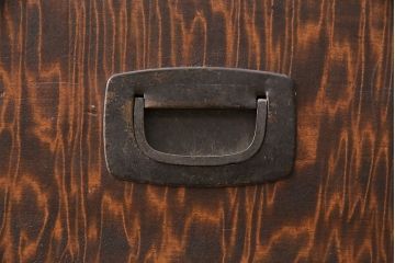 和製アンティーク　前面にカエデ材を使用した、落ち着いた佇まいの衣装箪笥(引き出し、チェスト)(R-047967)