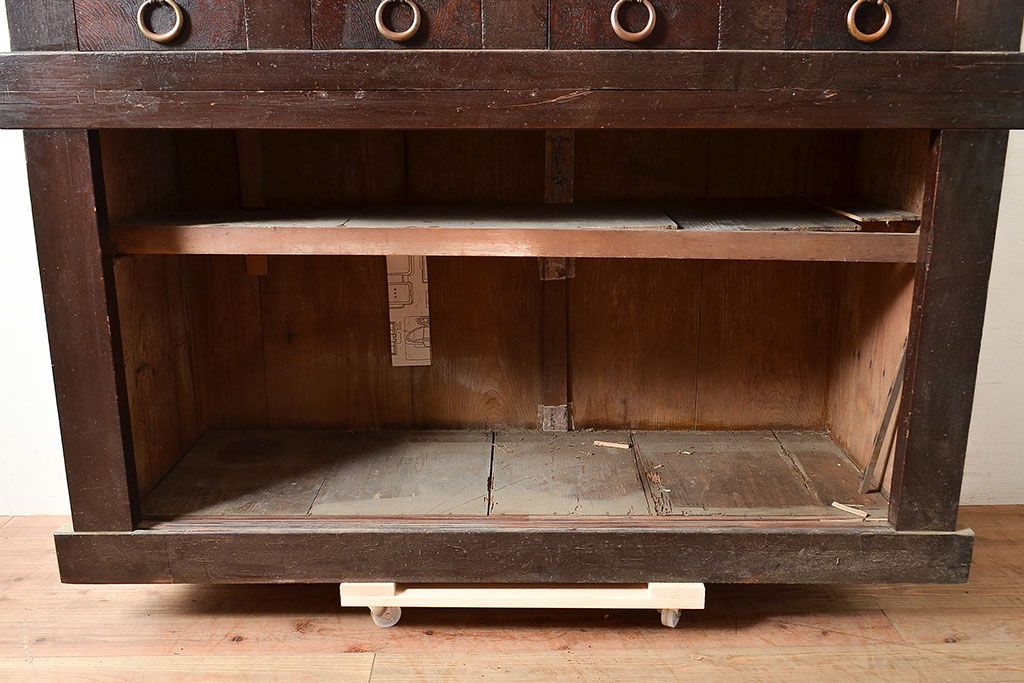 和製アンティーク　前面ヒノキ材・ケヤキ材　5尺が珍しい!年月を経た味わいが楽しめる明治期の水屋箪笥(五尺、重ね箪笥、収納棚、食器棚、キャビネット)(R-047968)