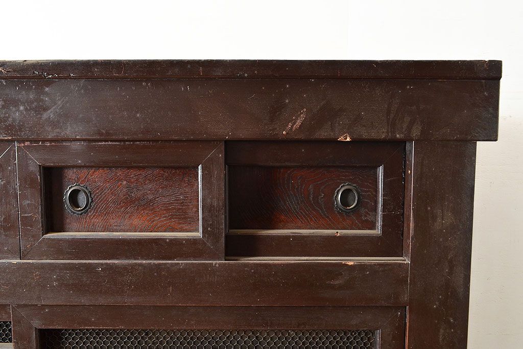 和製アンティーク　前面ヒノキ材・ケヤキ材　5尺が珍しい!年月を経た味わいが楽しめる明治期の水屋箪笥(五尺、重ね箪笥、収納棚、食器棚、キャビネット)(R-047968)