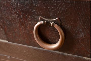 和製アンティーク　前面ヒノキ材・ケヤキ材　5尺が珍しい!年月を経た味わいが楽しめる明治期の水屋箪笥(五尺、重ね箪笥、収納棚、食器棚、キャビネット)(R-047968)