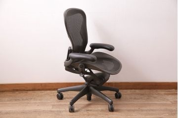 中古　Hermanmiller(ハーマンミラー社)　Bサイズ　ランバーサポート　アーロンチェア(オフィスチェア、椅子、イス)(R-047979)