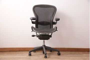 中古　Hermanmiller(ハーマンミラー社)　Bサイズ　ランバーサポート　アーロンチェア(オフィスチェア、椅子、イス)(R-047979)