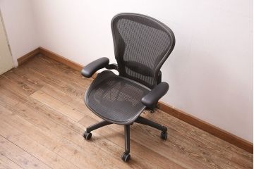 中古　Hermanmiller(ハーマンミラー社)　Bサイズ　ランバーサポート　アーロンチェア(オフィスチェア、椅子、イス)(R-047979)