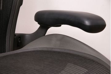 中古　Hermanmiller(ハーマンミラー社)　Bサイズ　ランバーサポート　アーロンチェア(オフィスチェア、椅子、イス)(R-047979)