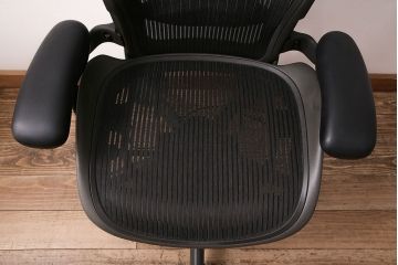 中古　Hermanmiller(ハーマンミラー社)　Bサイズ　ランバーサポート　アーロンチェア(オフィスチェア、椅子、イス)(R-047979)