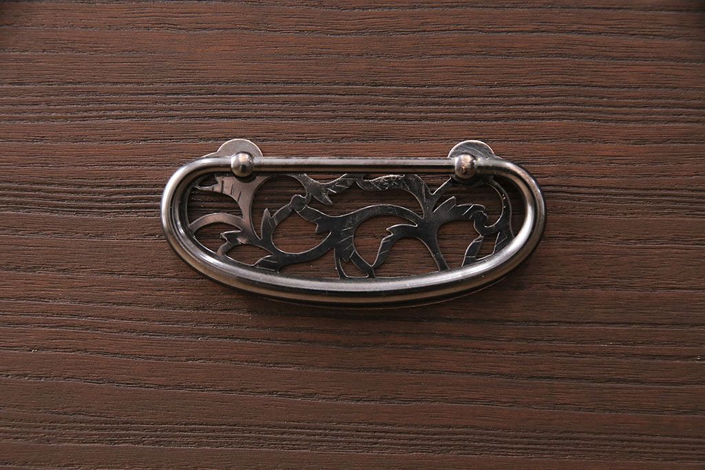 中古　伝統工芸品　品の良さを感じさせる意匠盆付きの加茂総桐箪笥(定価約78万円)(総桐たんす、和タンス、衣装箪笥、着物箪笥)(R-047984)