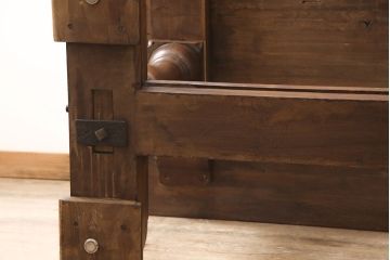 イギリスアンティーク　オーク材　クラシカルなデザインと重厚感のある佇まいが魅力的なダイニングテーブル(リフェクトリーテーブル、6人掛け)(R-047991)