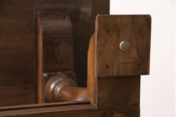 イギリスアンティーク　オーク材　クラシカルなデザインと重厚感のある佇まいが魅力的なダイニングテーブル(リフェクトリーテーブル、6人掛け)(R-047991)