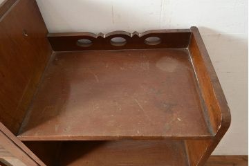 和製アンティーク　扉の意匠がおしゃれ!大正ロマン香るブックケース(本箱、収納棚、飾り棚、キャビネット)(R-047994)