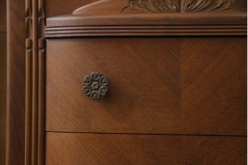 イギリスアンティーク　オーク材　クラシカルな雰囲気を盛り上げる、優美なデザインのサイドバイサイドキャビネット(ライティングビューロー、ブックケース)(R-047996)