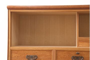 中古　民芸家具　屋久杉の味わい深い木肌が魅力的な衣装箪笥(引き出し、チェスト)(R-048002)