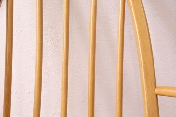 イギリスアンティーク　ERCOL　優雅なフォルムが魅力的!アーコールのクエーカーアームチェア(ダイニングチェア、椅子)(R-048005)