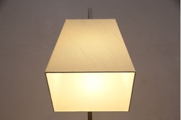 中古　山田照明　FD-4172-L　スタイリッシュな佇まいが魅力のスタンド照明(フロアスタンド、照明、スタンドライト)(R-048011)