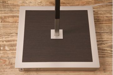 中古　山田照明　FD-4172-L　スタイリッシュな佇まいが魅力のスタンド照明(フロアスタンド、照明、スタンドライト)(R-048011)