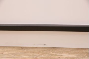 中古　Cassina(カッシーナ)　269MEX　メックスローテーブル　スクエアタイプ(定価約21万円)(ガラステーブル)(R-048017)