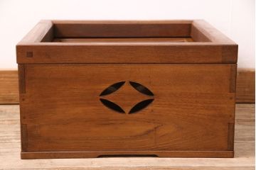 中古　指物家具　桑材　趣のある和の雰囲気作りにおすすめな角火鉢(木製火鉢、茶道具、箱火鉢)(R-048019)