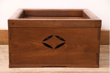 中古　指物家具　桑材　趣のある和の雰囲気作りにおすすめな角火鉢(木製火鉢、茶道具、箱火鉢)(R-048019)
