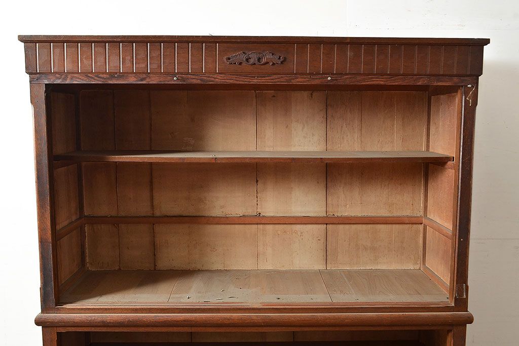 和製アンティーク　大正ロマン香る佇まいが魅力的な栓材製重ね戸棚(キャビネット、食器棚、収納棚)(R-048021)