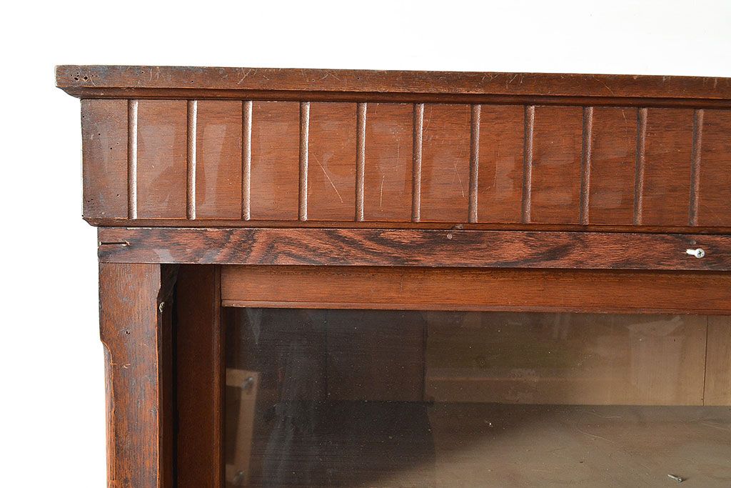 和製アンティーク　大正ロマン香る佇まいが魅力的な栓材製重ね戸棚(キャビネット、食器棚、収納棚)(R-048021)