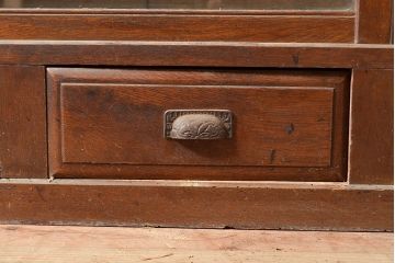 和製アンティーク　大正ロマン香る佇まいが魅力的な栓材製重ね戸棚(キャビネット、食器棚、収納棚)(R-048021)