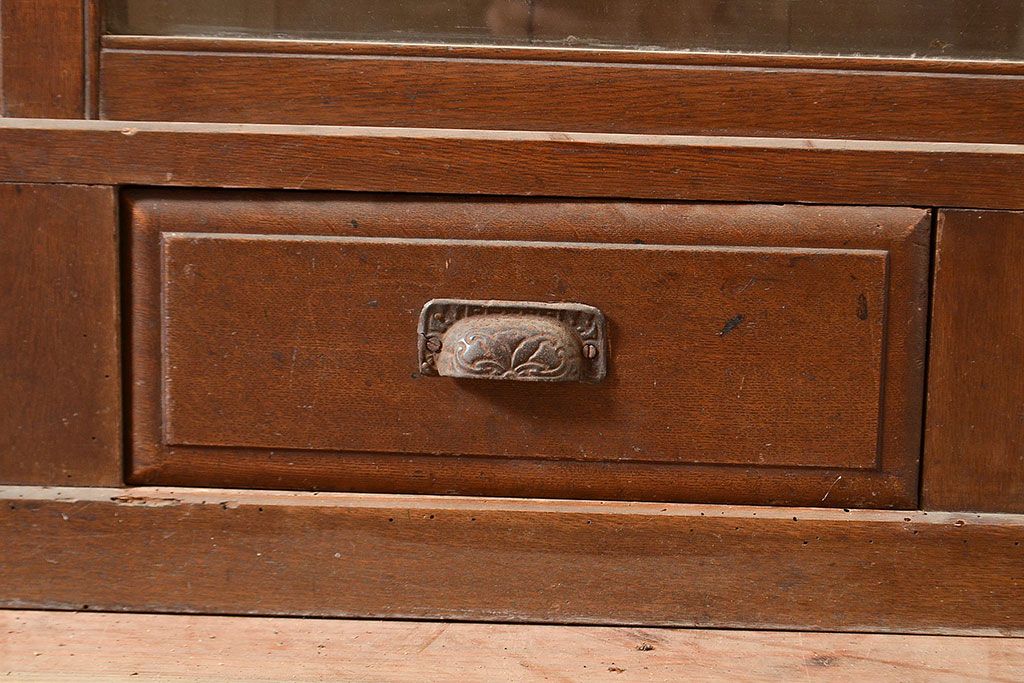 和製アンティーク　大正ロマン香る佇まいが魅力的な栓材製重ね戸棚(キャビネット、食器棚、収納棚)(R-048021)