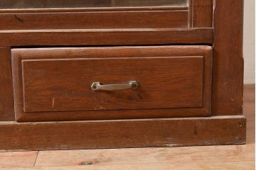 和製アンティーク　大正ロマン香る佇まいが魅力的な栓材製重ね戸棚(キャビネット、食器棚、収納棚)(R-048021)