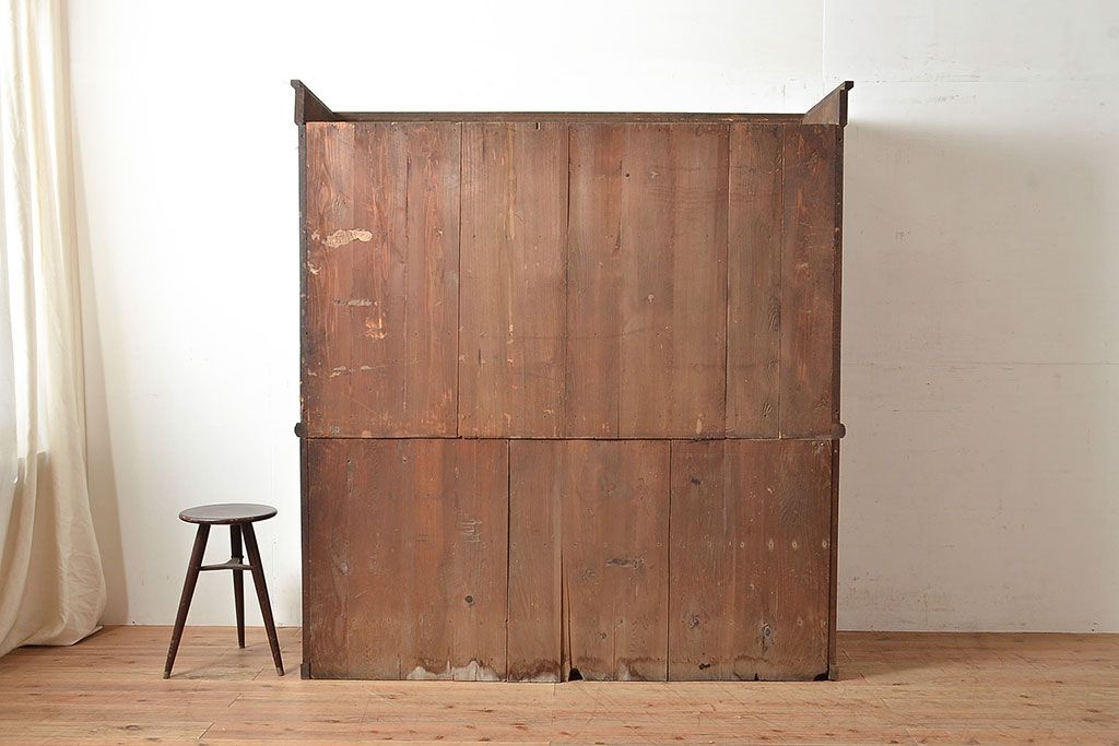 和製アンティーク　大正ロマン香る佇まいが魅力的な栓材製重ね戸棚(キャビネット、食器棚、収納棚)(R-048021)