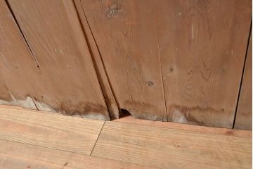 和製アンティーク　大正ロマン香る佇まいが魅力的な栓材製重ね戸棚(キャビネット、食器棚、収納棚)(R-048021)