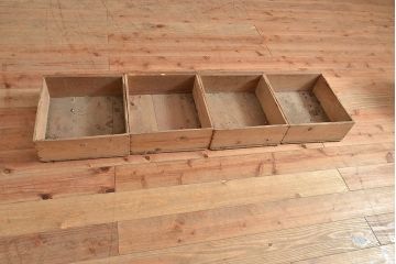 和製アンティーク　大正ロマン香る佇まいが魅力的な栓材製収納棚(キャビネット、食器棚、ガラス戸棚、リビングボード)(R-048023)