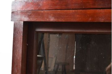 和製アンティーク　前面ヒノキ材　味のある木の風合いが魅力のレトロな重ね戸棚(キャビネット、ガラスケース、収納棚)(R-048024)