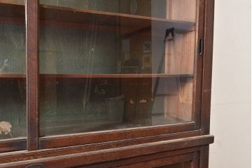 和製アンティーク　象嵌細工入り　大正ロマンにおすすめ!深みのある木色が素敵なガラス戸棚(キャビネット、ガラスケース、収納棚、サイドボード)(R-048028)