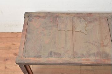 和製アンティーク　ヒノキ材の味わいが楽しめるシンプルなデザインの横長ガラスケース(卓上ショーケース、陳列棚、コレクションケース)(R-048030)