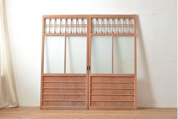 アンティーク建具　凝ったつくりを楽しめるお洒落なガラス戸2枚セット(引き戸、建具)(R-048033)
