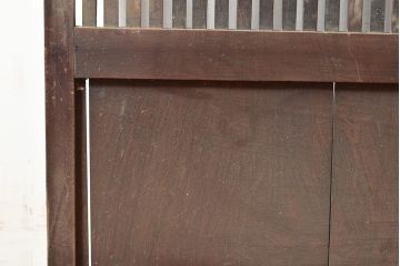アンティーク建具　大正期　細く並ぶ桟がモダンな空間を演出する格子戸2枚セット　(R-048034)