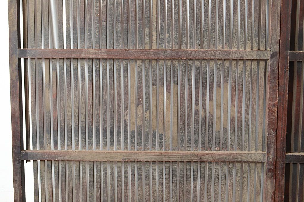 アンティーク建具　大正期　細く並ぶ桟がモダンな空間を演出する格子戸2枚セット　(R-048034)