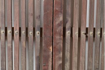 アンティーク建具　細く並ぶ桟がモダンな空間を演出する格子戸2枚セット(引き戸、建具)(R-048035)