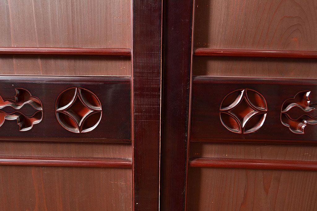 アンティーク建具　上手物　装飾が施された帯が目を引く上品な帯戸4枚セット(板戸、引き戸、建具)(R-048036)