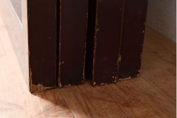 アンティーク建具　上手物　装飾が施された帯が目を引く上品な帯戸4枚セット(板戸、引き戸、建具)(R-048036)