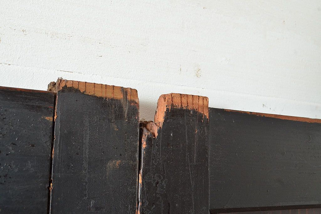 アンティーク建具　明治～大正期　黒い木枠がモダンで格好良い帯戸4枚セット　(R-048037)