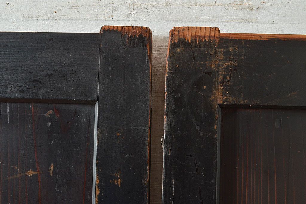 アンティーク建具　明治～大正期　黒い木枠がモダンで格好良い帯戸4枚セット　(R-048037)