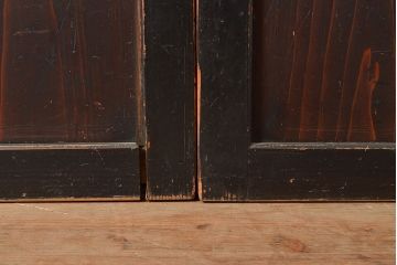 アンティーク建具　明治～大正期　黒い木枠がモダンで格好良い帯戸4枚セット　(R-048037)